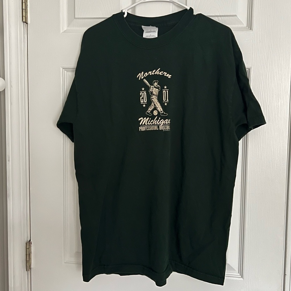 2001 Northern Michigan Professional Baseball Tee-Shirt Sz: large
